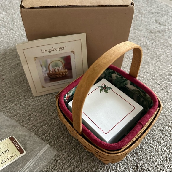 Longaberger 2003 Holiday Helper Basket - Picture 10 of 14